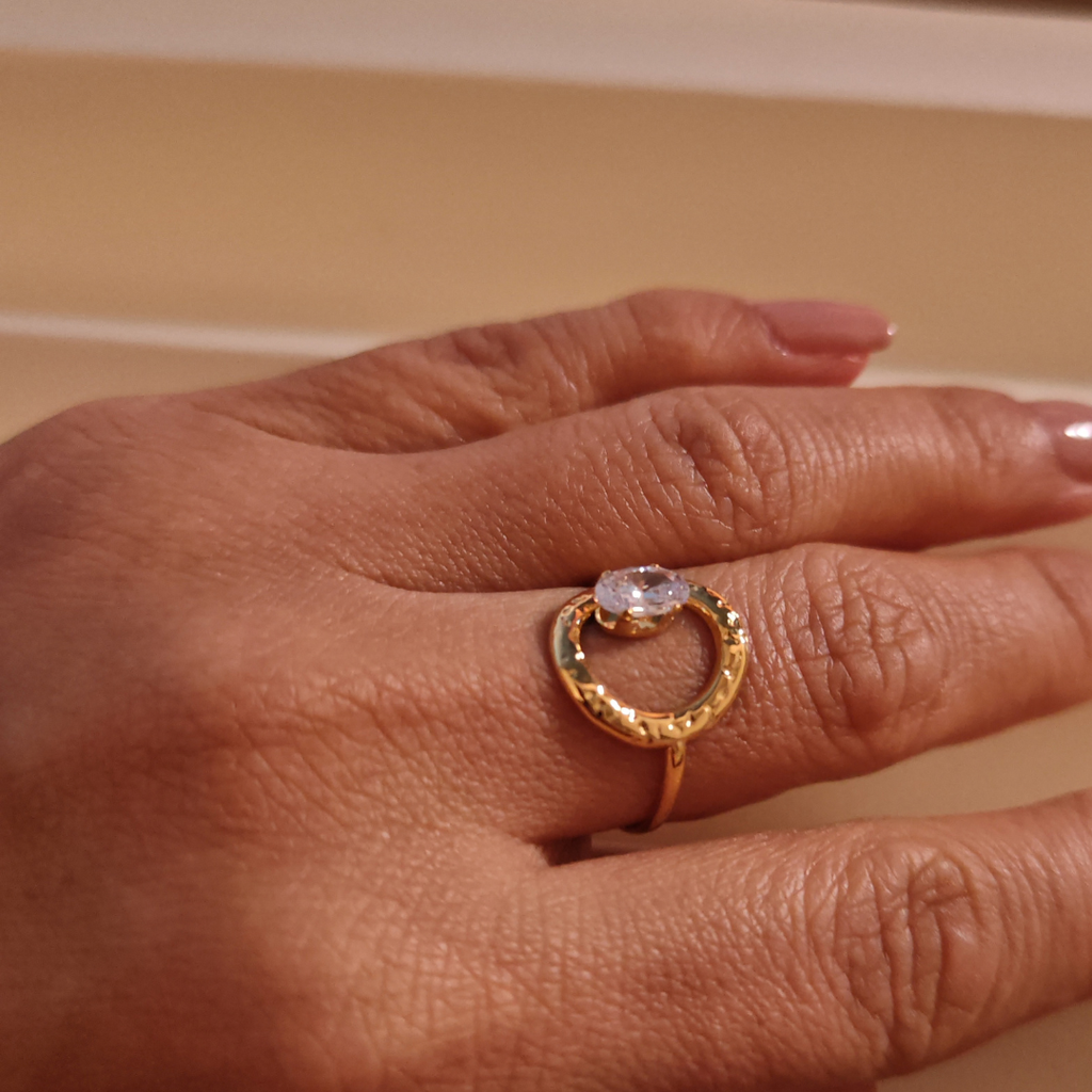 EQUILIBRIO - anello regolabile con zircone ovale